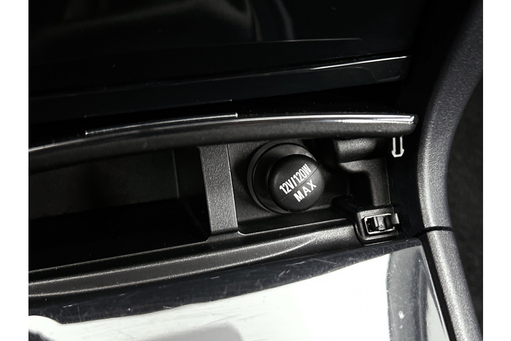 Mitsubishi Lancer Sportback 1.6 Limited Edition(NL-auto, Zeer goed OnderH, Parkeersensoren, Etc) 47367518-30.jpg | Autocentrum Brabant Breda