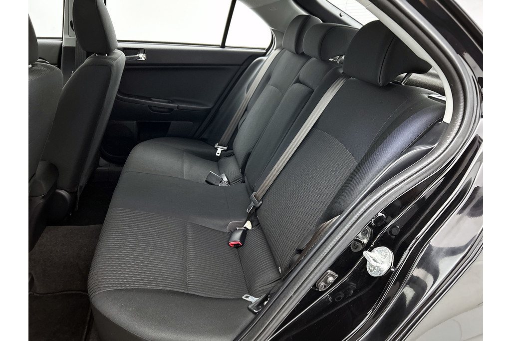 Mitsubishi Lancer Sportback 1.6 Limited Edition(NL-auto, Zeer goed OnderH, Parkeersensoren, Etc) 47367518-8.jpg | Autocentrum Brabant Breda