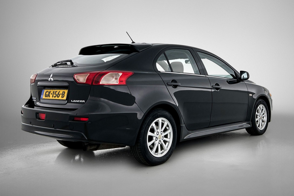 Mitsubishi Lancer Sportback 1.6 Limited Edition(NL-auto, Zeer goed OnderH, Parkeersensoren, Etc) 47367518-9.jpg | Autocentrum Brabant Breda