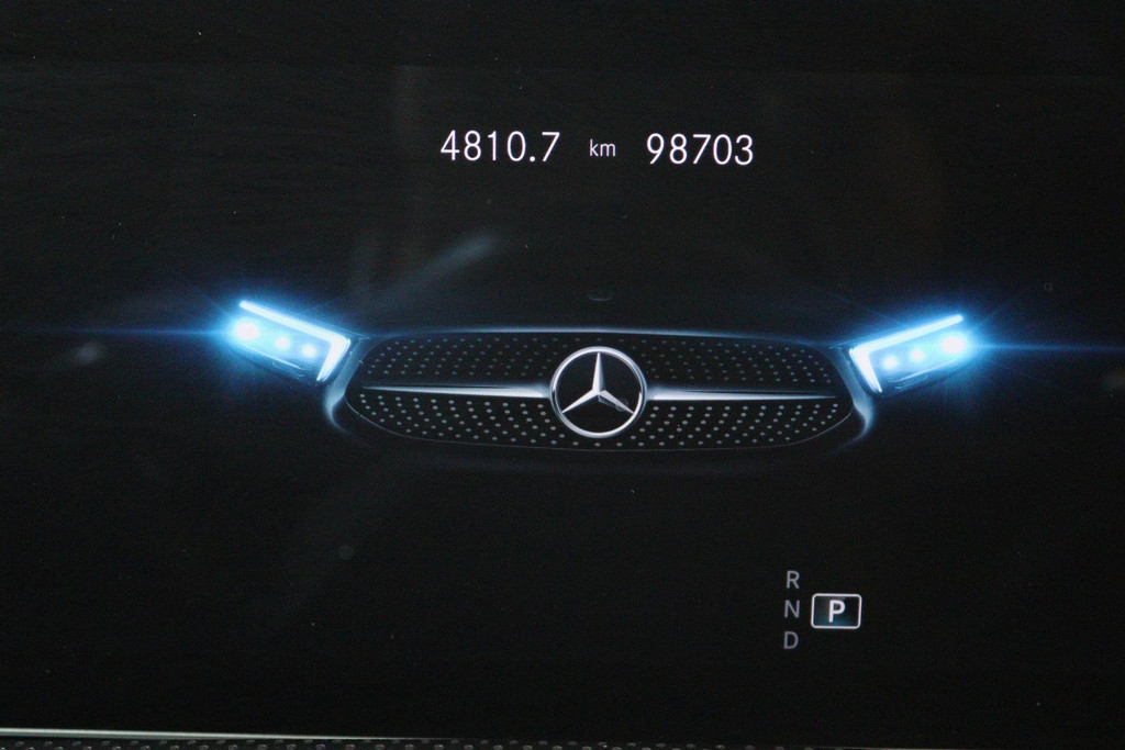 Mercedes-Benz CLA-Klasse Shooting Brake 200 Premium Plus (PANORAMADAK, EDITION, STOELVERWARMING, SFEERVERLICHTING, ELEKTR STOELEN) 47391080-12.jpg | Autocentrum Brabant Breda