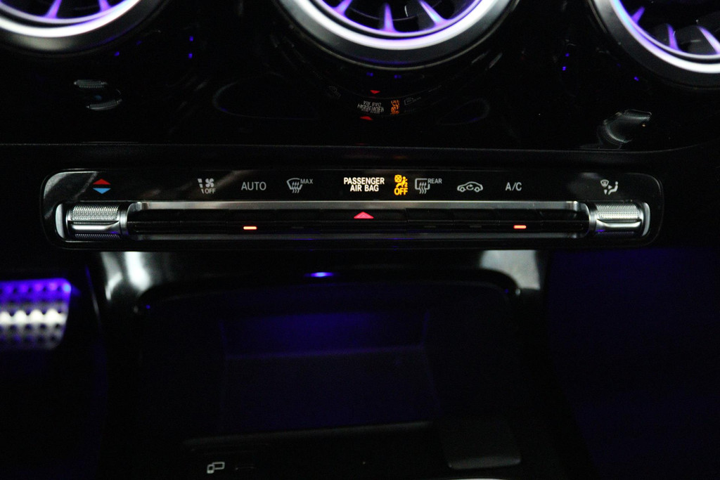 Mercedes-Benz CLA-Klasse Shooting Brake 200 Premium Plus (PANORAMADAK, EDITION, STOELVERWARMING, SFEERVERLICHTING, ELEKTR STOELEN) 47391080-19.jpg | Autocentrum Brabant Breda