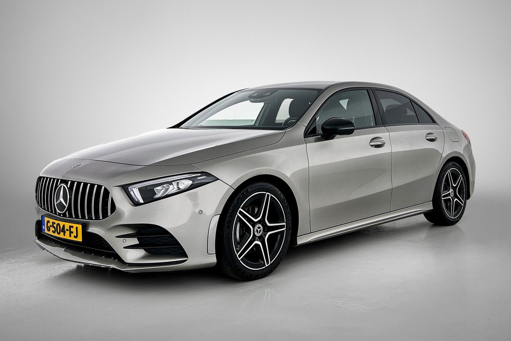 Mercedes-Benz A-Klasse 200 Business Solution AMG(NL-auto, Dealer onderhoud, Trekhaak, Navi, Camera, StoelV, Etc) 47401230-0.jpg | Autocentrum Brabant Breda