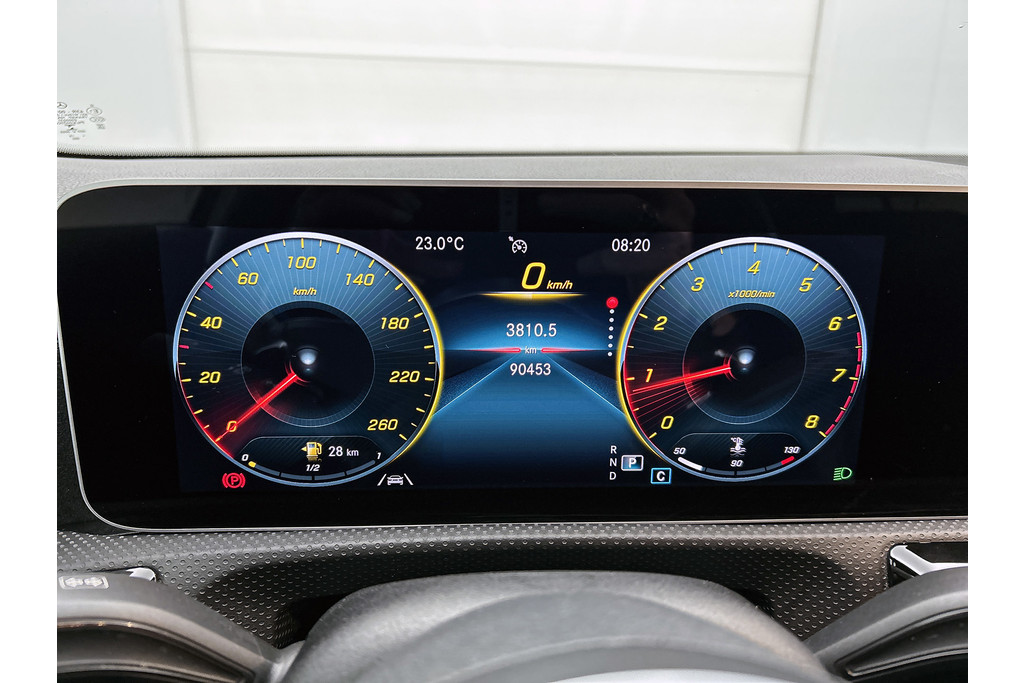 Mercedes-Benz A-Klasse 200 Business Solution AMG(NL-auto, Dealer onderhoud, Trekhaak, Navi, Camera, StoelV, Etc) 47401230-13.jpg | Autocentrum Brabant Breda