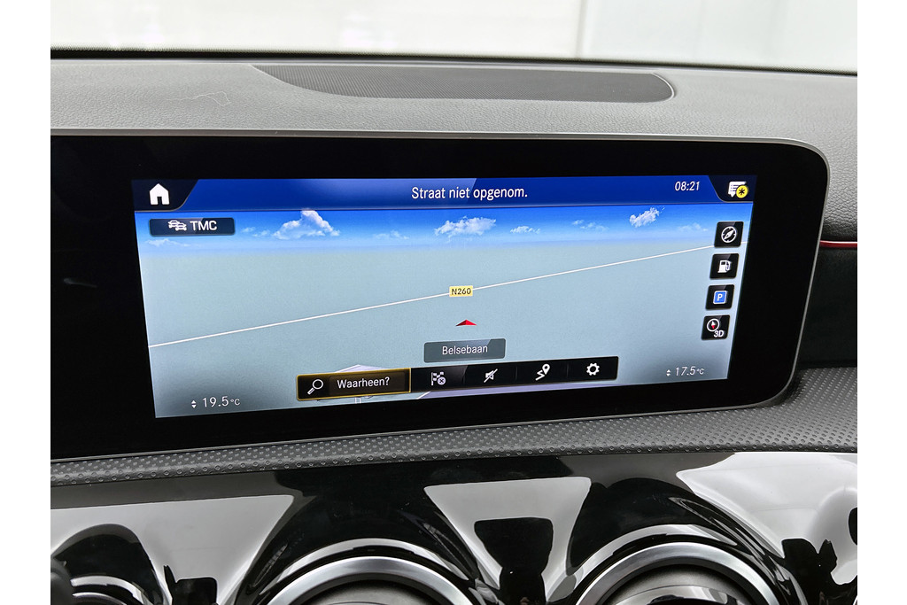 Mercedes-Benz A-Klasse 200 Business Solution AMG(NL-auto, Dealer onderhoud, Trekhaak, Navi, Camera, StoelV, Etc) 47401230-22.jpg | Autocentrum Brabant Breda