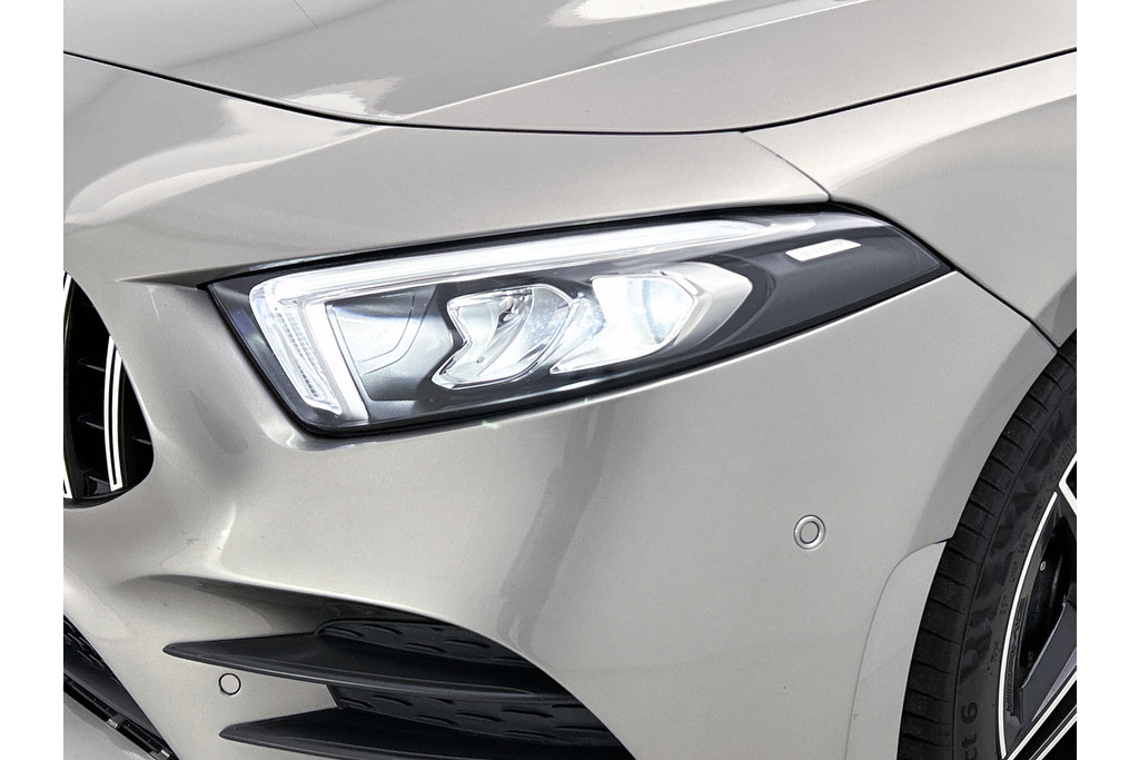 Mercedes-Benz A-Klasse 200 Business Solution AMG(NL-auto, Dealer onderhoud, Trekhaak, Navi, Camera, StoelV, Etc) 47401230-27.jpg | Autocentrum Brabant Breda