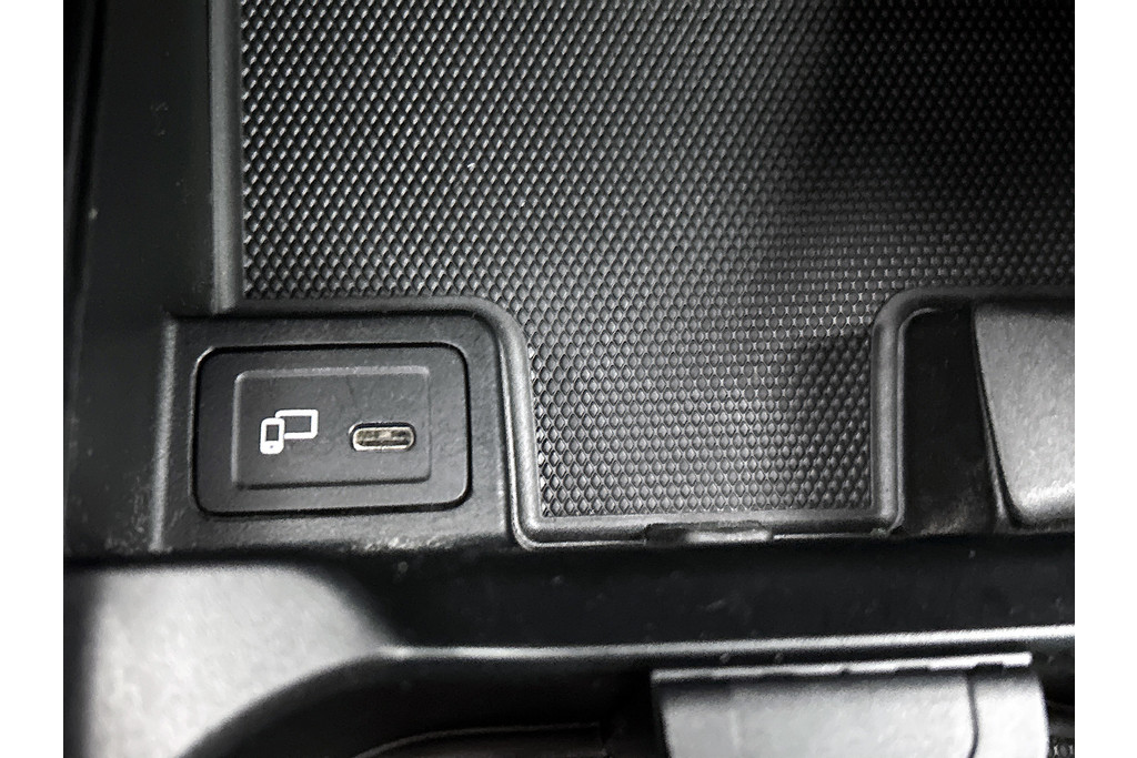 Mercedes-Benz A-Klasse 200 Business Solution AMG(NL-auto, Dealer onderhoud, Trekhaak, Navi, Camera, StoelV, Etc) 47401230-39.jpg | Autocentrum Brabant Breda