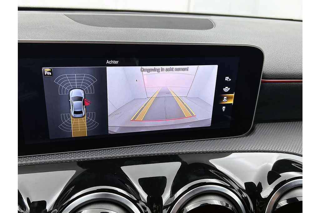 Mercedes-Benz A-Klasse 200 Business Solution AMG(NL-auto, Dealer onderhoud, Trekhaak, Navi, Camera, StoelV, Etc) 47401230-4.jpg | Autocentrum Brabant Breda