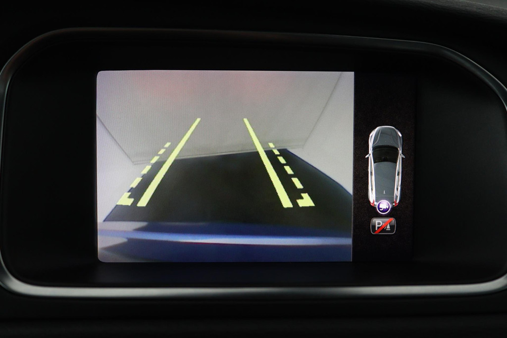 Volvo V40 1.5 T3 Polar+ Sport (STOELVERWARING, ACHTERUITRIJCAMERA, CRUISE CONTROL, PARKEERSENSOREN, NAVIGATIE, NL-AUTO) 47432719-14.jpg | Autocentrum Brabant Breda