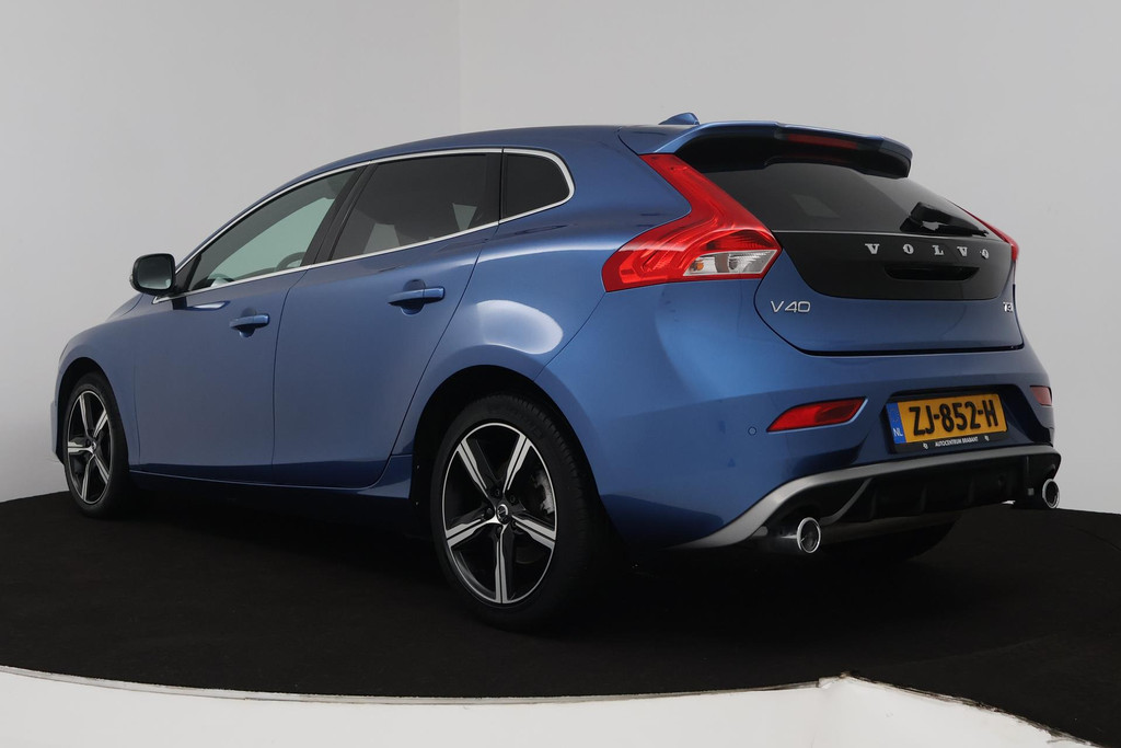 Volvo V40 1.5 T3 Polar+ Sport (STOELVERWARING, ACHTERUITRIJCAMERA, CRUISE CONTROL, PARKEERSENSOREN, NAVIGATIE, NL-AUTO) 47432719-4.jpg | Autocentrum Brabant Breda