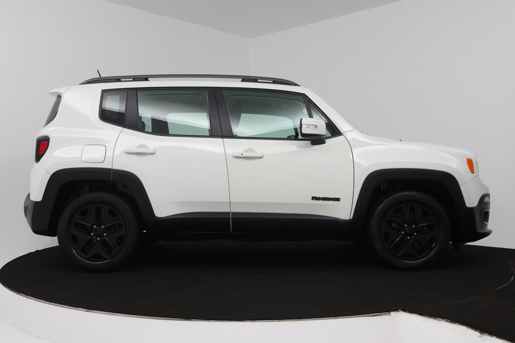 Jeep Renegade 1.4 MultiAir Night Eagle (PARKEERSENSOREN, BLUETOOTH, CRUISE CONTROL, NAVIGATIE) 47472418-15.jpg | Autocentrum Brabant Breda