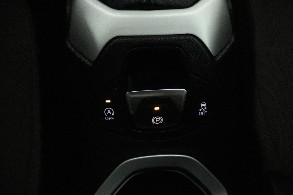 Jeep Renegade 1.4 MultiAir Night Eagle (PARKEERSENSOREN, BLUETOOTH, CRUISE CONTROL, NAVIGATIE) 47472418-18.jpg | Autocentrum Brabant Breda