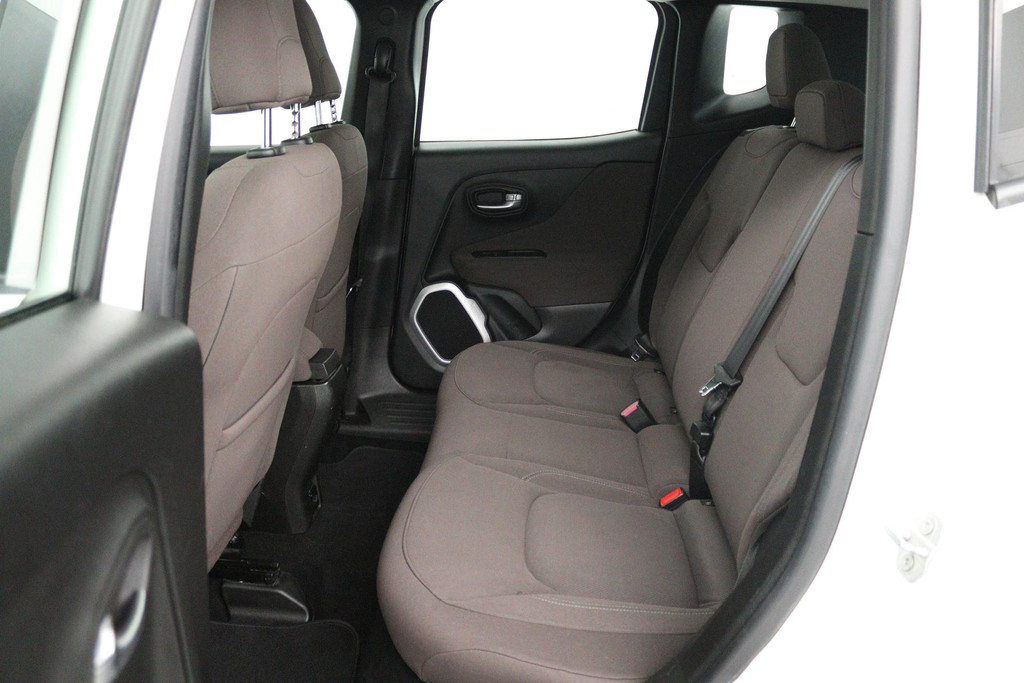 Jeep Renegade 1.4 MultiAir Night Eagle (PARKEERSENSOREN, BLUETOOTH, CRUISE CONTROL, NAVIGATIE) 47472418-23.jpg | Autocentrum Brabant Breda