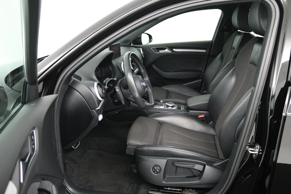 Audi A3 Sportback 35 TFSI CoD Advance Sport (STOELVERWARMING, DIGITALE COCKPIT, AUTOMAAT, NAVIGATIE, PARKEERSENSOREN) 47493561-14.jpg | Autocentrum Brabant Breda