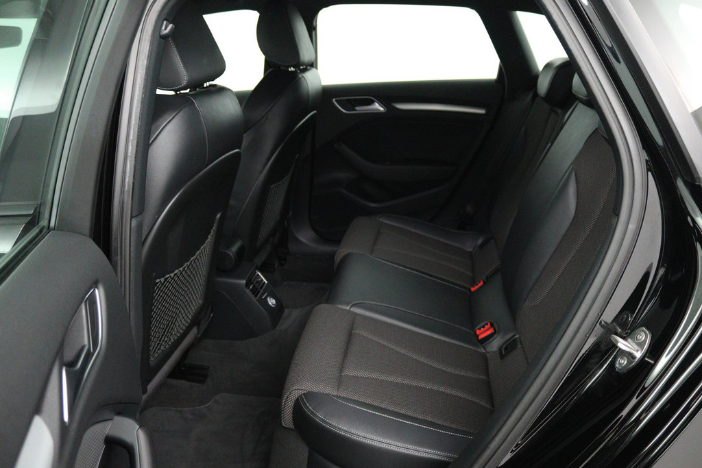 Audi A3 Sportback 35 TFSI CoD Advance Sport (STOELVERWARMING, DIGITALE COCKPIT, AUTOMAAT, NAVIGATIE, PARKEERSENSOREN) 47493561-16.jpg | Autocentrum Brabant Breda