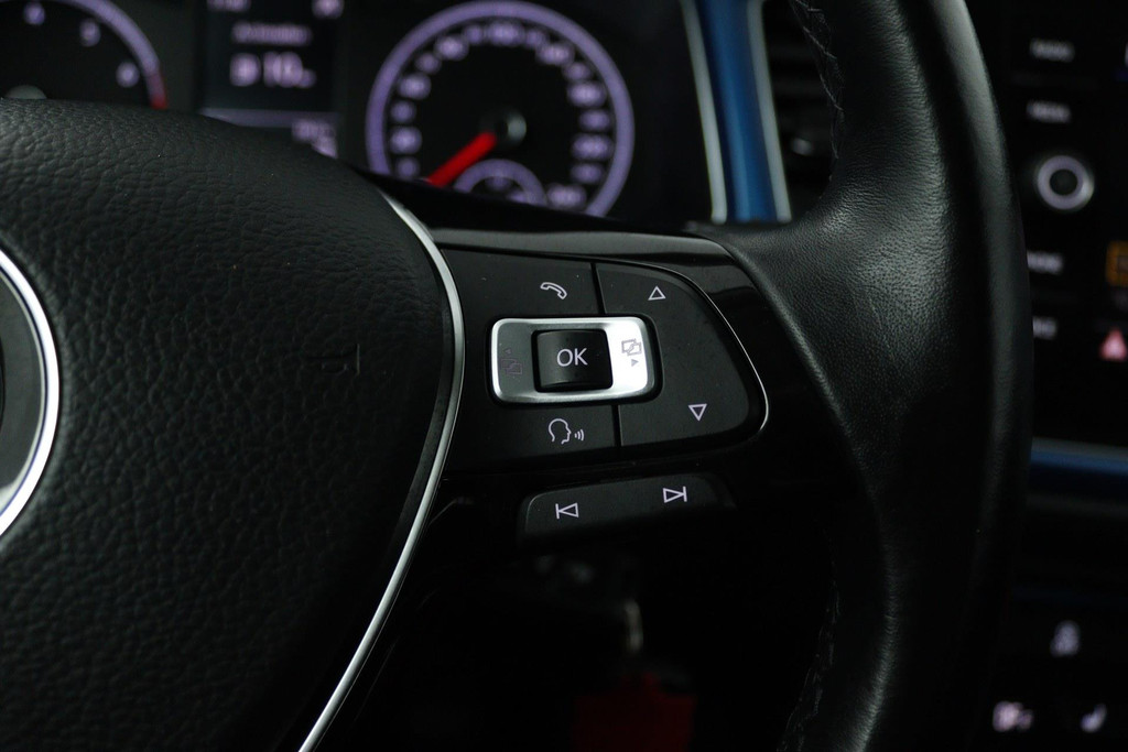 Volkswagen T-Roc 1.5 TSI Sport (NAVIGATIE, CLIMA, PARKEERSENSOREN, STOELVERWARMING, GOED ONDERHOUDEN) 47506576-17.jpg | Autocentrum Brabant Breda