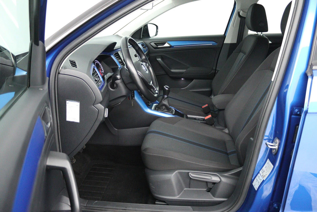 Volkswagen T-Roc 1.5 TSI Sport (NAVIGATIE, CLIMA, PARKEERSENSOREN, STOELVERWARMING, GOED ONDERHOUDEN) 47506576-21.jpg | Autocentrum Brabant Breda