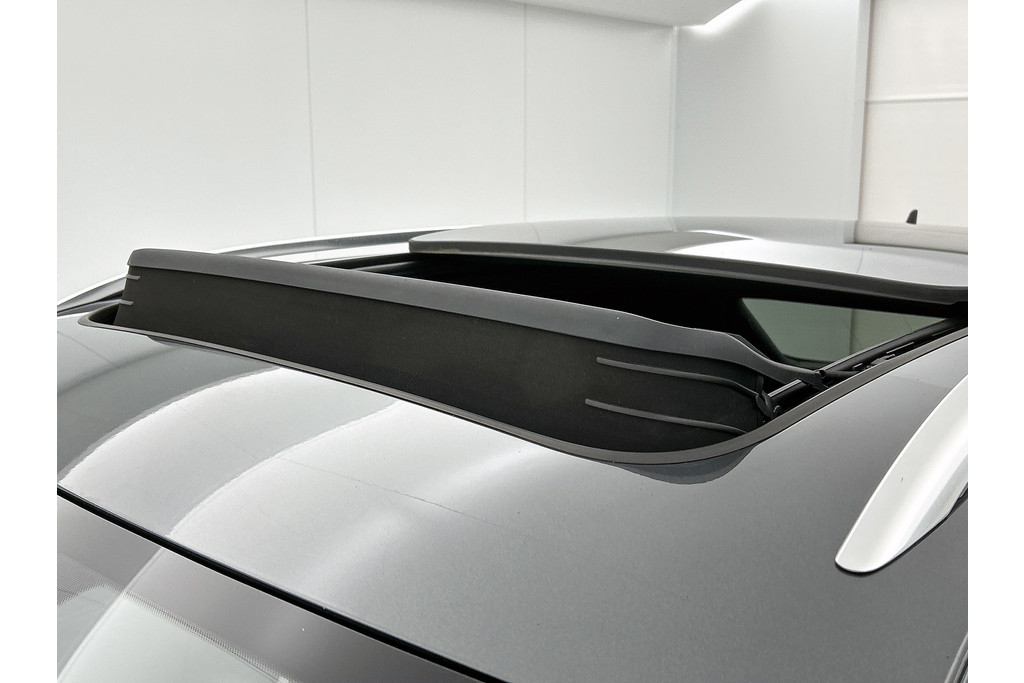 Volkswagen T-Roc 2.0 TSI 4Motion Sport (PANORAMADAK, AFNEEMBARE TREKHAAK, CAMERA, DIGITALE COCKPIT, DEALER ONDERHOUDEN) 47533987-4.jpg | Autocentrum Brabant Breda