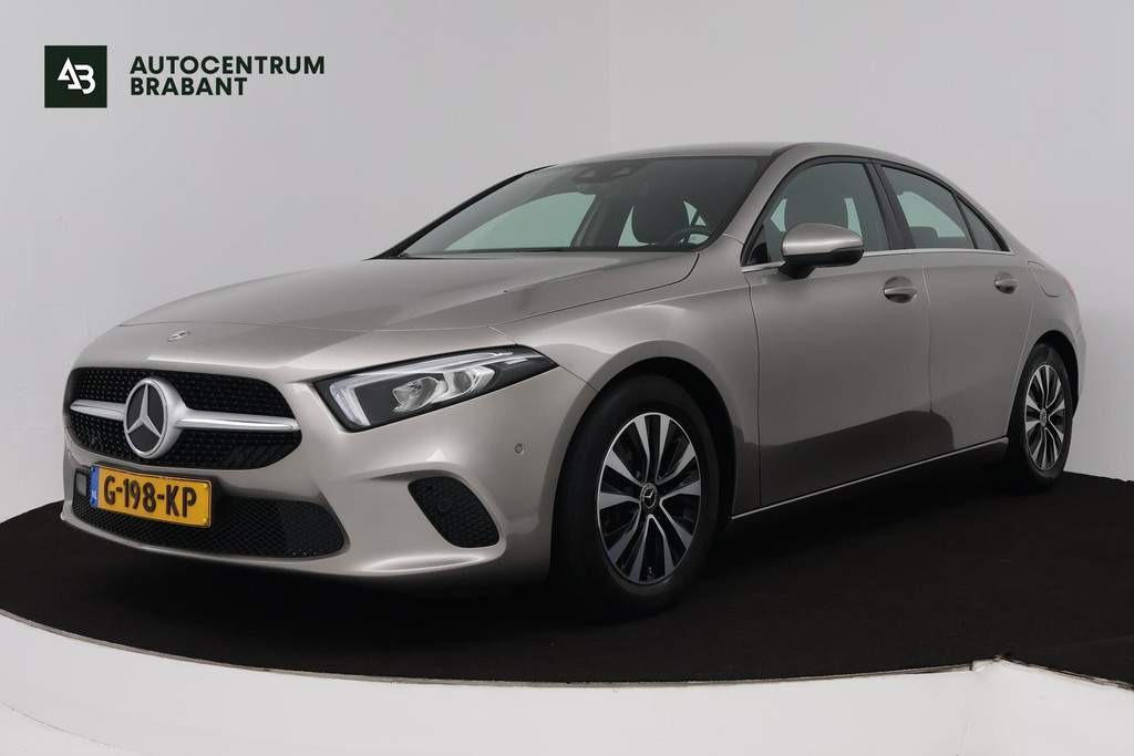 Mercedes-Benz A-Klasse 200 Business Solution (STOELVERWARMING, ACHTERUITRIJCAMERA, CRUISE CONTROL, NAVIGATIE, PARKEERSENSOREN) 47573896-0.jpg | Autocentrum Brabant Breda