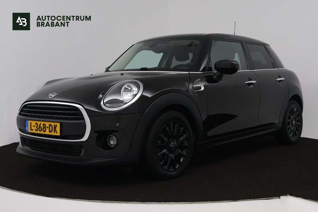 MINI Mini 1.5 One Business Edition (DIGITALE COCKPIT, NAVIGATIE, AUTOMAAT, SFEERVERLICHTING, PARKEERSENSOREN, CRUISE CONTROL) 47574197-0.jpg | Autocentrum Brabant Breda