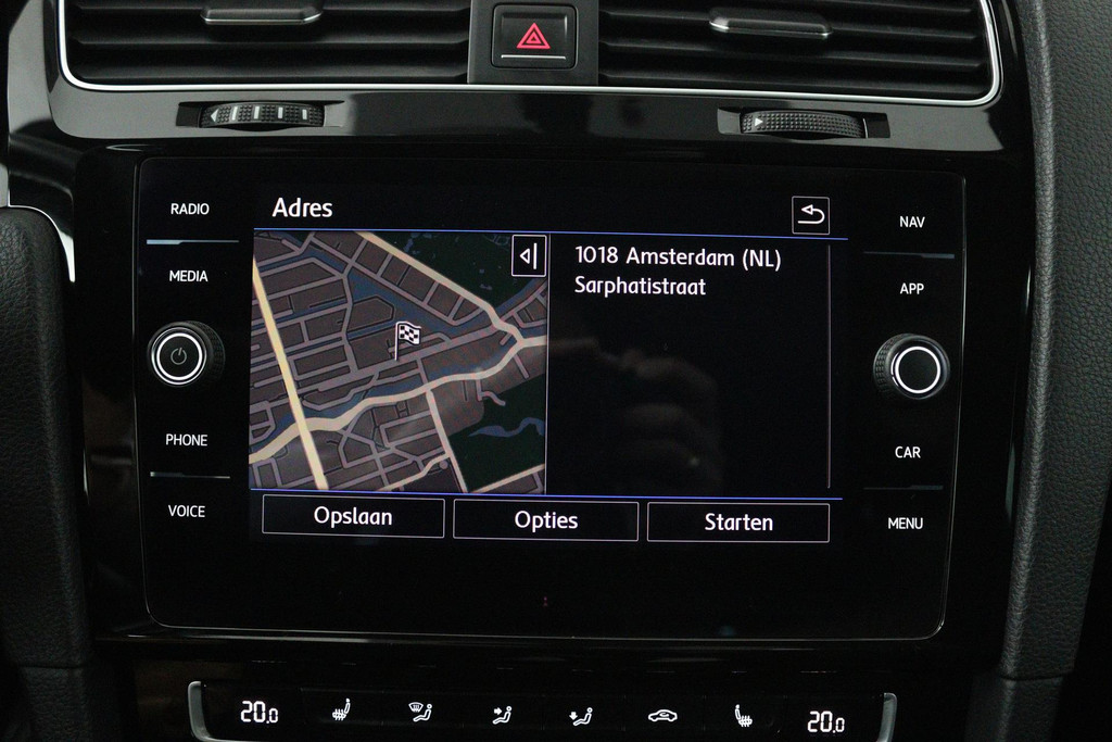 Volkswagen Golf 1.0 TSI Highline Business R (DIGITALE COCKPIT, STOELVERWARMING, PARKEERSENSOREN, CRUISE CONTROL ADAPTIEF) 47675069-13.jpg | Autocentrum Brabant Breda