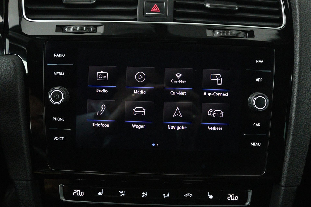 Volkswagen Golf 1.0 TSI Highline Business R (DIGITALE COCKPIT, STOELVERWARMING, PARKEERSENSOREN, CRUISE CONTROL ADAPTIEF) 47675069-15.jpg | Autocentrum Brabant Breda