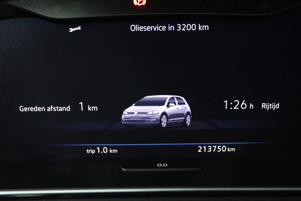 Volkswagen Golf 1.0 TSI Highline Business R (DIGITALE COCKPIT, STOELVERWARMING, PARKEERSENSOREN, CRUISE CONTROL ADAPTIEF) 47675069-5.jpg | Autocentrum Brabant Breda