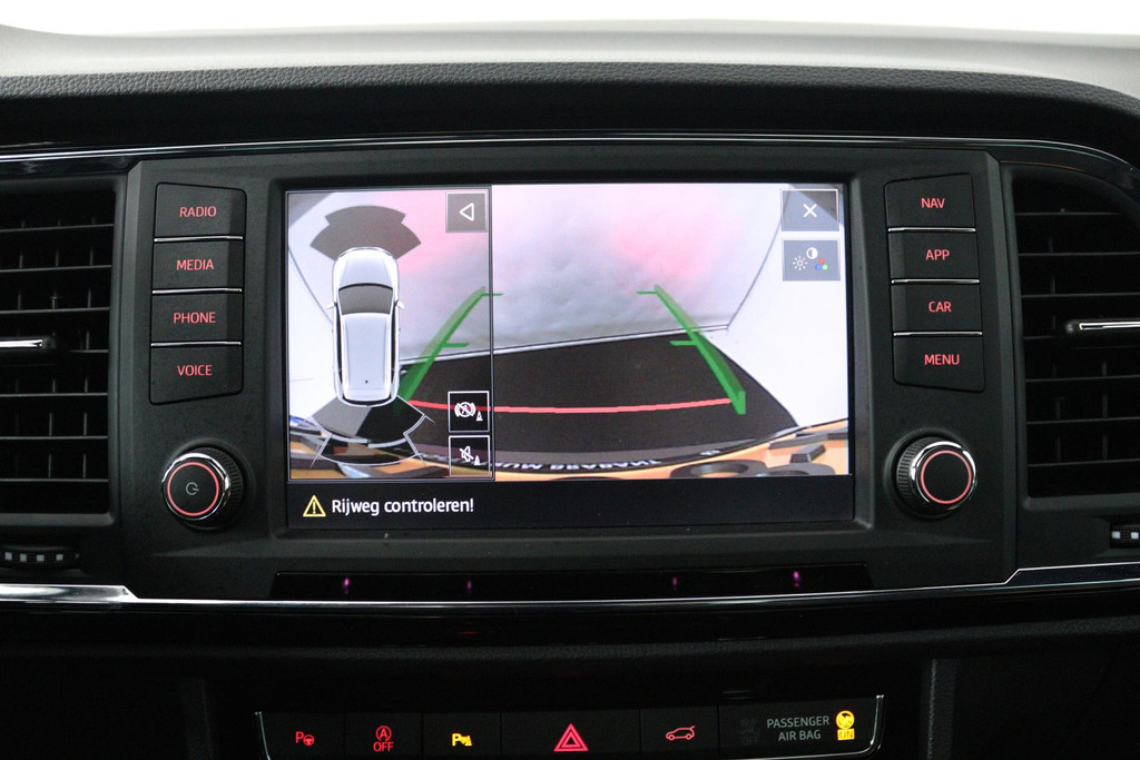 SEAT Ateca 1.5 TSI FR Business Intense (PANORAMADAK, DIGITALE COCKPIT, ACHTERUITRIJCAMERA, STOELVERWARMING, BEATS AUDIO) 47710577-12.jpg | Autocentrum Brabant Breda
