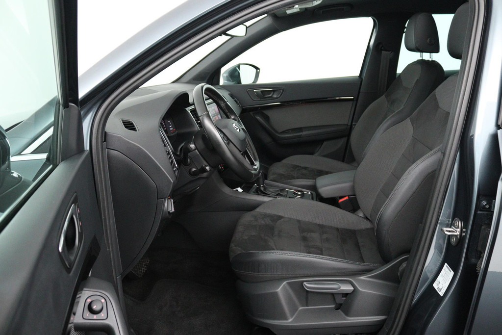 SEAT Ateca 1.5 TSI FR Business Intense (PANORAMADAK, DIGITALE COCKPIT, ACHTERUITRIJCAMERA, STOELVERWARMING, BEATS AUDIO) 47710577-8.jpg | Autocentrum Brabant Breda