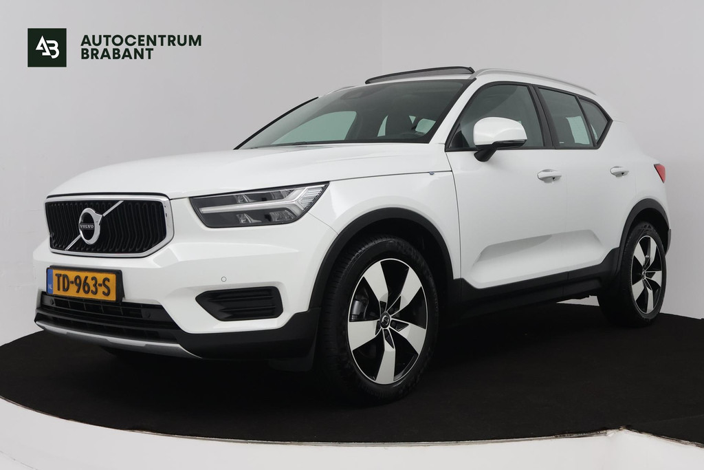 Volvo XC40 2.0 T4 Momentum (PANORAMADAK, DIGITALE COCKPIT, CAMERA, NAVIGATIE, ELEKTR STOELEN, PARKEERSENSOREN, NL-AUTO) 48037126-0.jpg | Autocentrum Brabant Breda