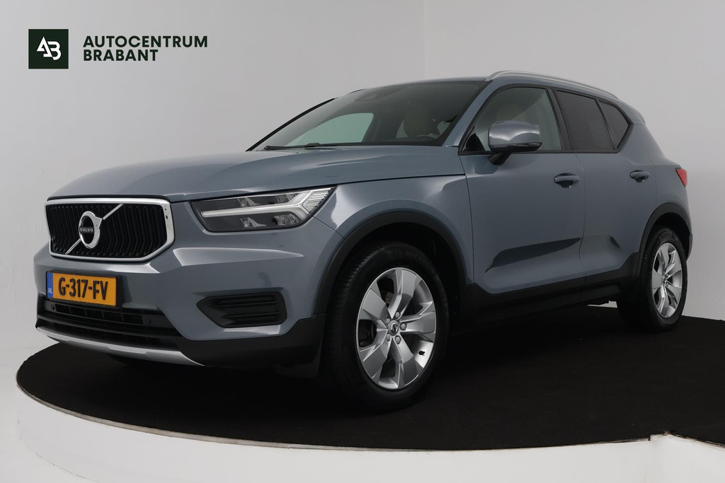 Volvo XC40 1.5 T3 Momentum Pro (TREKHAAK, H&K AUDIO, STOELVERWARMING, AUTOMAAT, ACHTERUITRIJCAMERA, PARKEERSENSOREN) 48090474-0.jpg | Autocentrum Brabant Breda