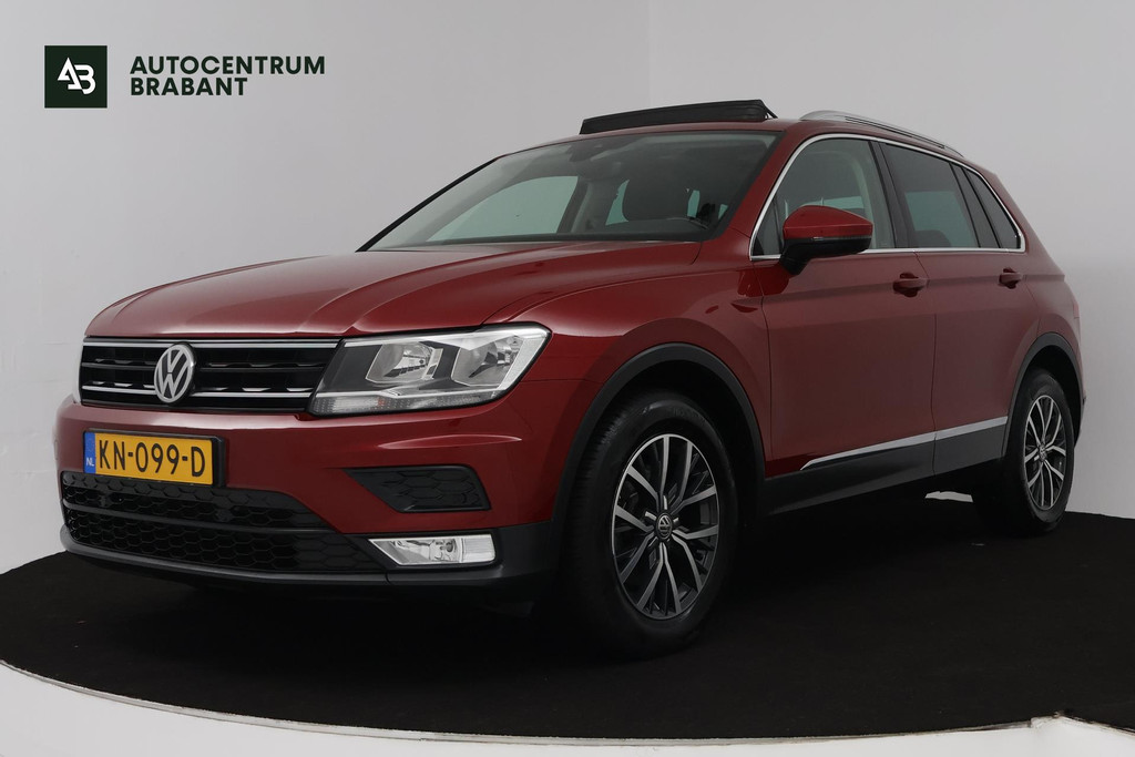 Volkswagen Tiguan 1.4 TSI Connected Series (PANORAMADAK, TREKHAAK, SENSOREN, CRUISE CONTROL, STOELVERWARMING, CARPLAY NAVIGATIE) 48090677-0.jpg | Autocentrum Brabant Breda