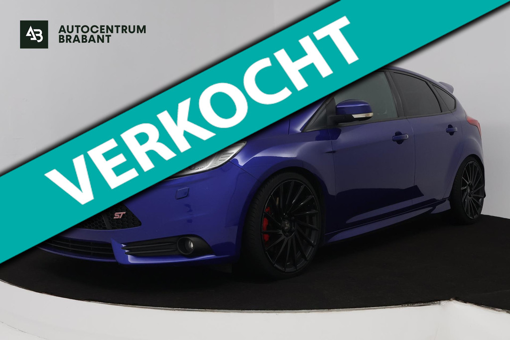 Ford Focus 2.0 EcoBoost ST-3 (GOED ONDERHOUDEN) 48161134-0.jpg | Autocentrum Brabant Breda