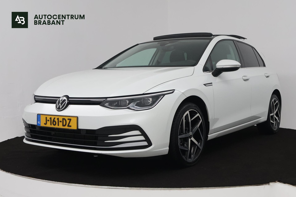 Volkswagen Golf 1.5 eTSI Style (PANORAMADAK, STOEL/STUUR VERWARMING, SFEERVERLICHTING, NAVIGATIE, CRUISE CONTROL ADAPTIEF) 48325357-0.jpg | Autocentrum Brabant Breda