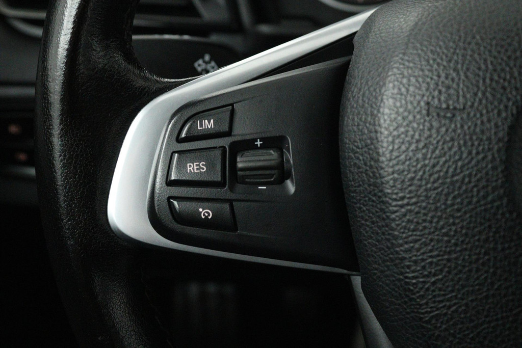 BMW 2 Serie Gran Tourer 216i Centennial Executive 7p. (TREKHAAK AFNEEMBAAR, CARPLAY, PDC, LED, CLIMA, 7 ZITTER, NL AUTO) 48527258-13.jpg | Autocentrum Brabant Breda