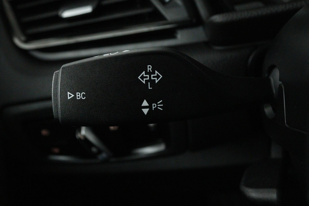 BMW 2 Serie Gran Tourer 216i Centennial Executive 7p. (TREKHAAK AFNEEMBAAR, CARPLAY, PDC, LED, CLIMA, 7 ZITTER, NL AUTO) 48527258-16.jpg | Autocentrum Brabant Breda