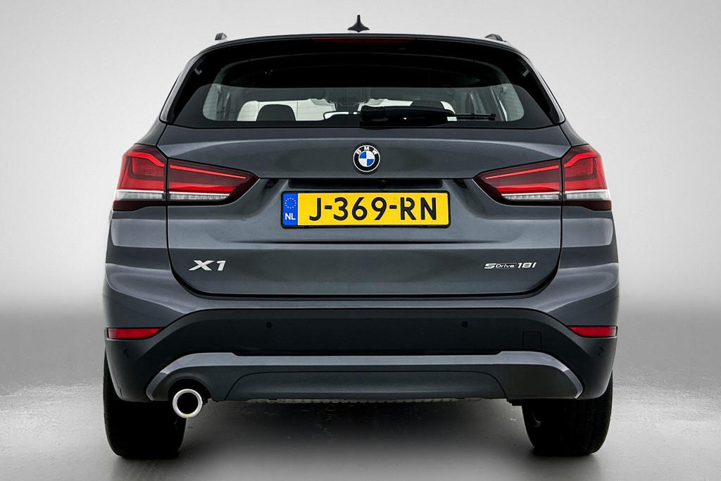 BMW X1 SDrive18i Executive Edition (GROOT-NAVIGATIE, CARPLAY, CAMERA, HEAD-UP, CLIMA, 1e EIGENAAR, GOED ONDERHOUDEN) 48567754-14.jpg | Autocentrum Brabant Breda