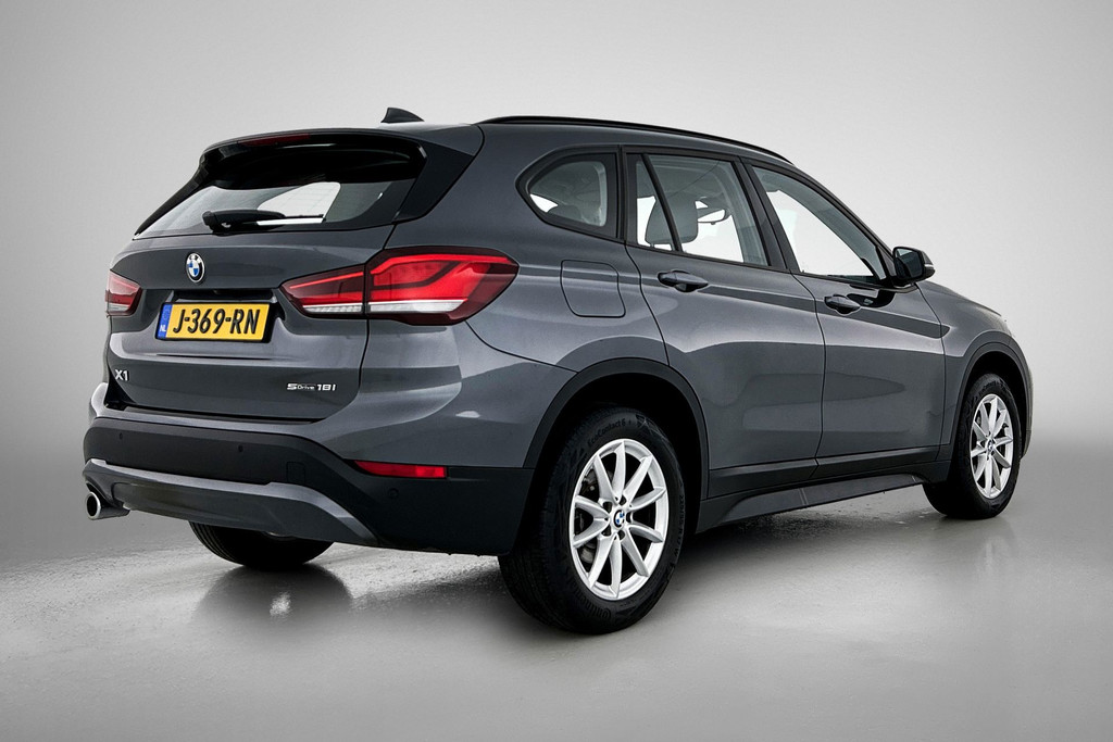 BMW X1 SDrive18i Executive Edition (GROOT-NAVIGATIE, CARPLAY, CAMERA, HEAD-UP, CLIMA, 1e EIGENAAR, GOED ONDERHOUDEN) 48567754-17.jpg | Autocentrum Brabant Breda