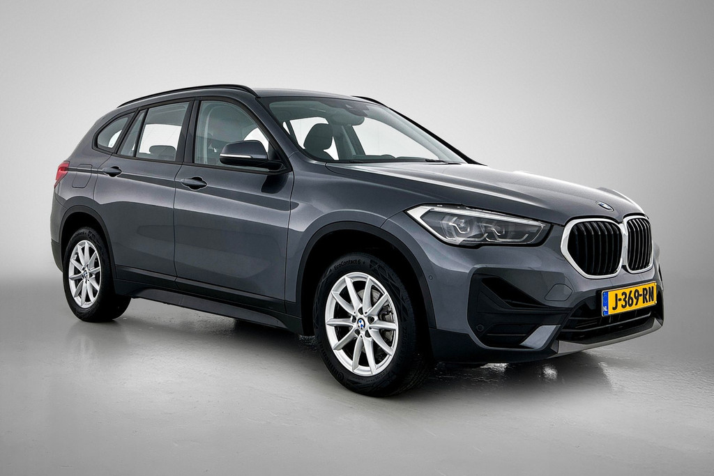 BMW X1 SDrive18i Executive Edition (GROOT-NAVIGATIE, CARPLAY, CAMERA, HEAD-UP, CLIMA, 1e EIGENAAR, GOED ONDERHOUDEN) 48567754-19.jpg | Autocentrum Brabant Breda