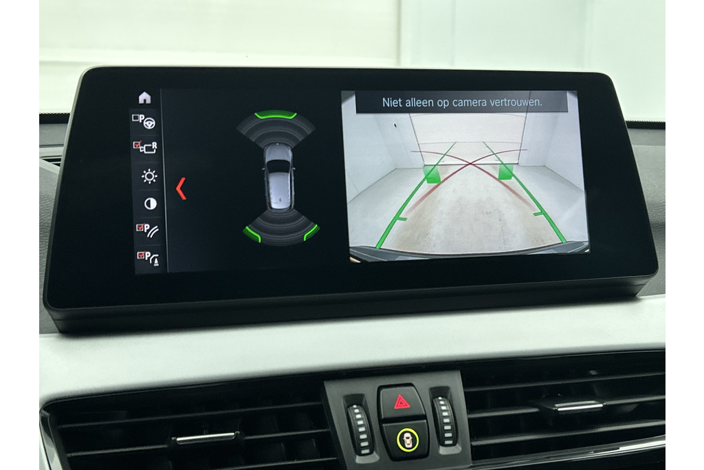 BMW X1 SDrive18i Executive Edition (GROOT-NAVIGATIE, CARPLAY, CAMERA, HEAD-UP, CLIMA, 1e EIGENAAR, GOED ONDERHOUDEN) 48567754-7.jpg | Autocentrum Brabant Breda