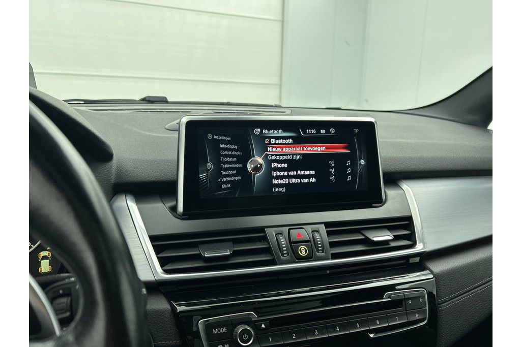 BMW 2 Serie Active Tourer 225i Luxury Automaat (PANORAMADAK, AFNEEMBARE TREKHAAK, STOELVERWARMING, SFEERVERLICHTING) 48567938-4.jpg | Autocentrum Brabant Breda