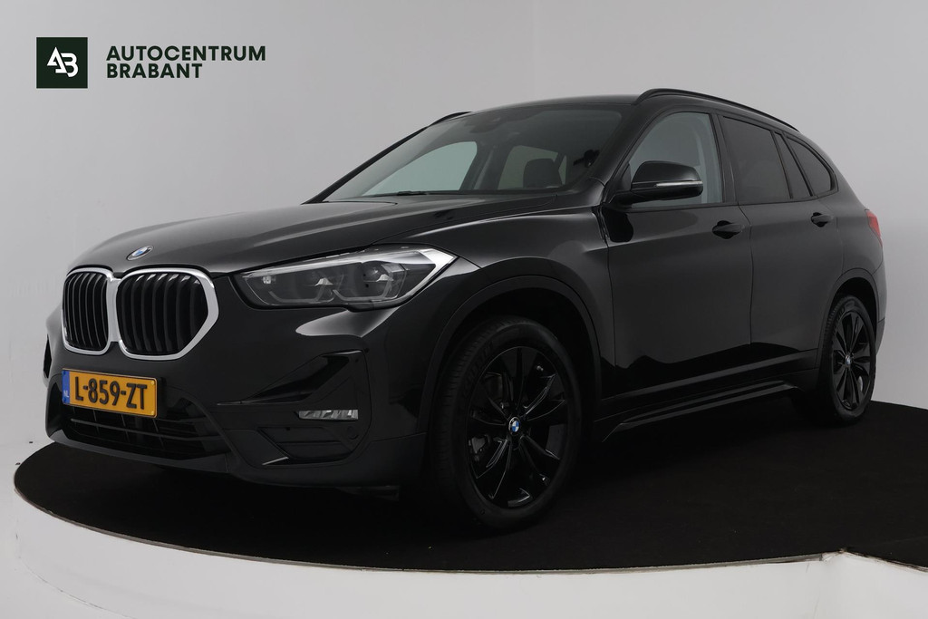 BMW X1 SDrive18i Business Edition (NAVIGATIE, STOELVERWARMING, HEAD-UP, SFEEVERLICHTING, 1e EIGENAAR, DEALER ONDERHOUDEN) 48568073-0.jpg | Autocentrum Brabant Breda
