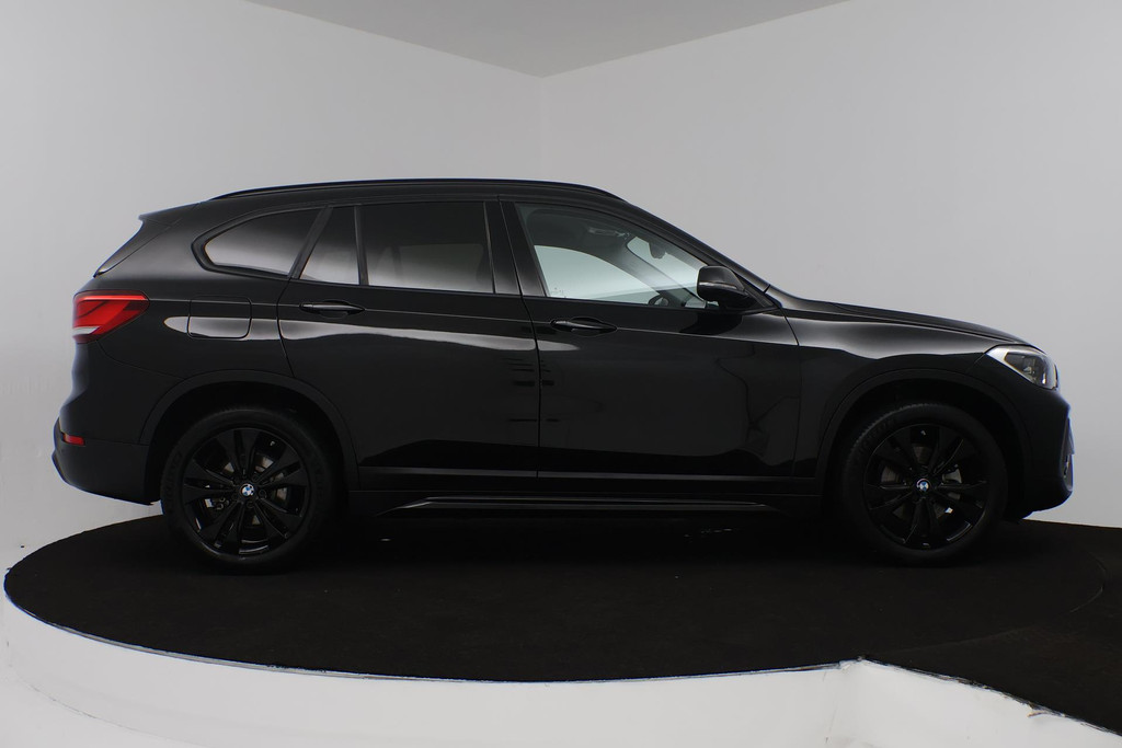 BMW X1 SDrive18i Business Edition (NAVIGATIE, STOELVERWARMING, HEAD-UP, SFEEVERLICHTING, 1e EIGENAAR, DEALER ONDERHOUDEN) 48568073-16.jpg | Autocentrum Brabant Breda