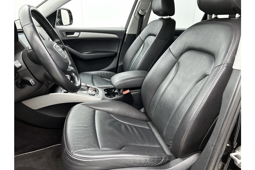 Audi Q5 2.0 TFSI quattro Pro S-Line Plus(Zeer Goed OnderH,Trekhaak, Navi, Parkeersensoren V+A, StoelV, Leer, Etc) 48578604-10.jpg | Autocentrum Brabant Breda