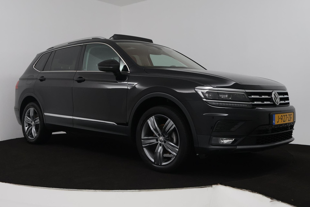 Volkswagen Tiguan Allspace 1.5 TSI Comfortline Business 7p. (PANORAMADAK, DIGITALE COCKPIT, CAMERA, AUTOMAAT) 48591317-16.jpg | Autocentrum Brabant Breda