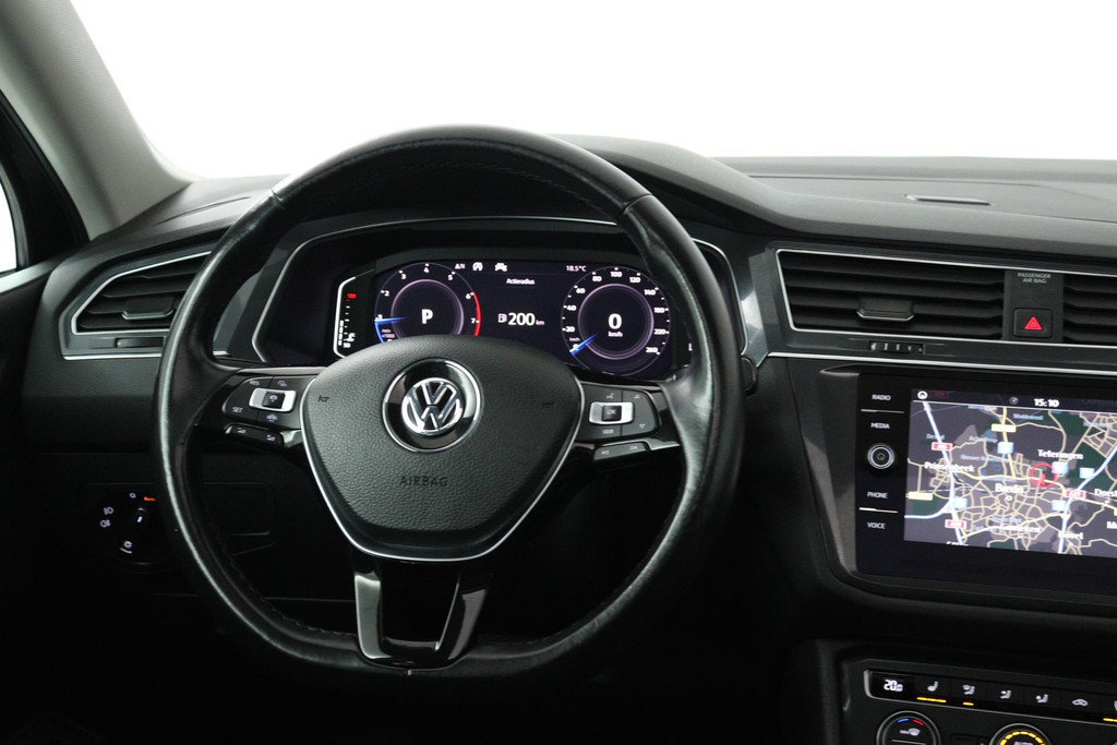 Volkswagen Tiguan Allspace 1.5 TSI Comfortline Business 7p. (PANORAMADAK, DIGITALE COCKPIT, CAMERA, AUTOMAAT) 48591317-2.jpg | Autocentrum Brabant Breda