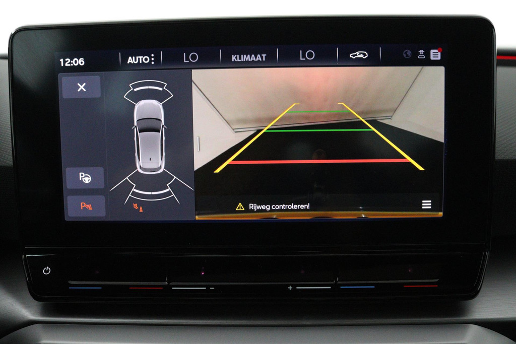 SEAT Leon 1.0 eTSI FR Business Intense (PANORAMADAK, TREKHAAK, SFEERVERLICHTING, CAMERA, CARPLAY. CRUISE CONTROL ADAPTIEF) 48591496-12.jpg | Autocentrum Brabant Breda