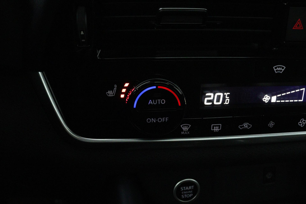 Nissan QASHQAI 1.3 MHEV Xtronic Tekna Plus (PANORAMADAK, TREKHAAK, DIGITALE COCKPIT, CAMERA, STOELVERWARMING, ELEKTR STOELEN) 48591631-13.jpg | Autocentrum Brabant Breda