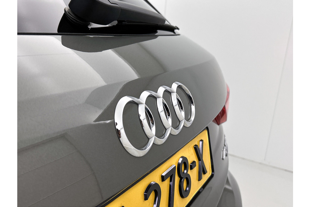 Audi Q3 40 TFSI quattro S Line(NL-auto, Dealer OnderH, Carplay, Digitale Dash, Parkeersensoren V+A, Etc) 48591824-21.jpg | Autocentrum Brabant Breda
