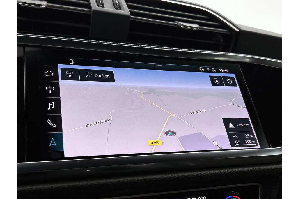 Audi Q3 40 TFSI quattro S Line(NL-auto, Dealer OnderH, Carplay, Digitale Dash, Parkeersensoren V+A, Etc) 48591824-29.jpg | Autocentrum Brabant Breda
