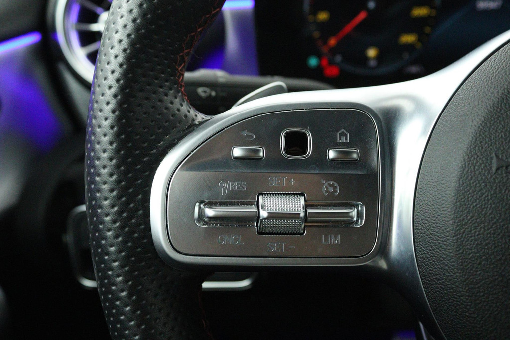 Mercedes-Benz A-Klasse 180 Business Solution AMG (STOELVERWARMING, SFEERVERLICHTING, ACHTERUITRIJCAMERA, CRUISE CONTROL, NAVI) 48596198-11.jpg | Autocentrum Brabant Breda